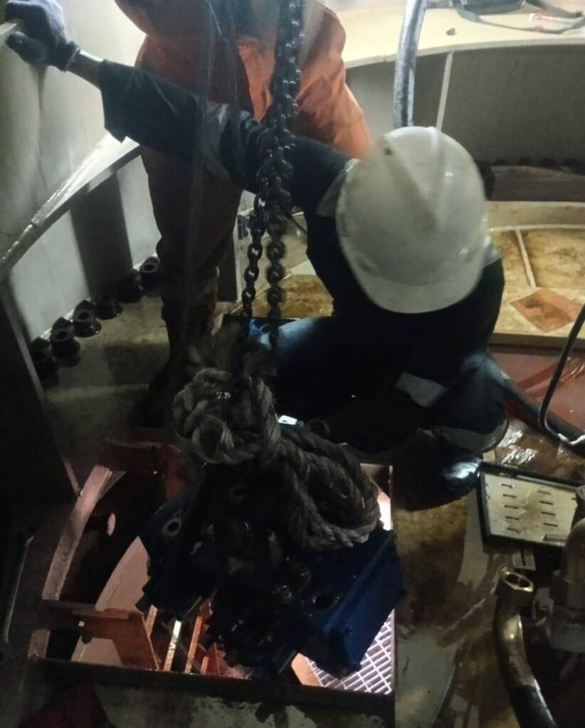 Overhoul Crane Kapal UPS Hydraulic