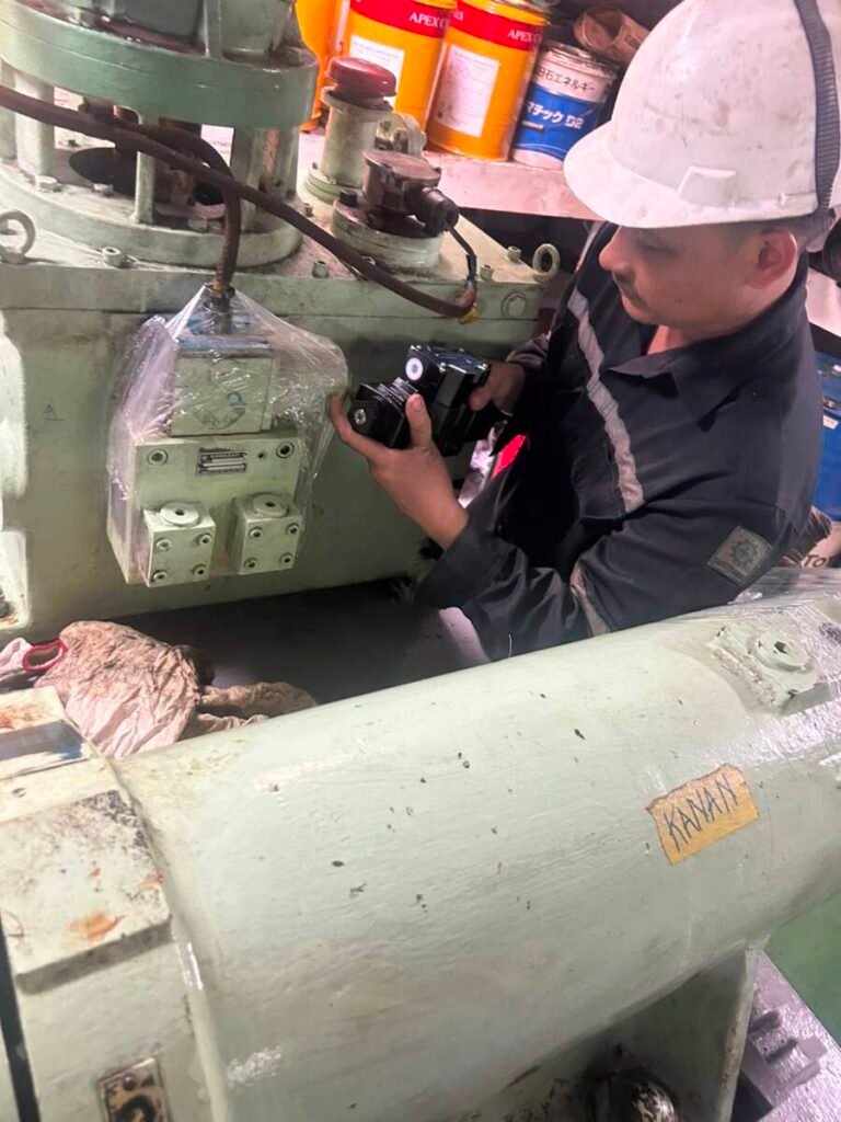 Service Steering Kapal Hidrolik